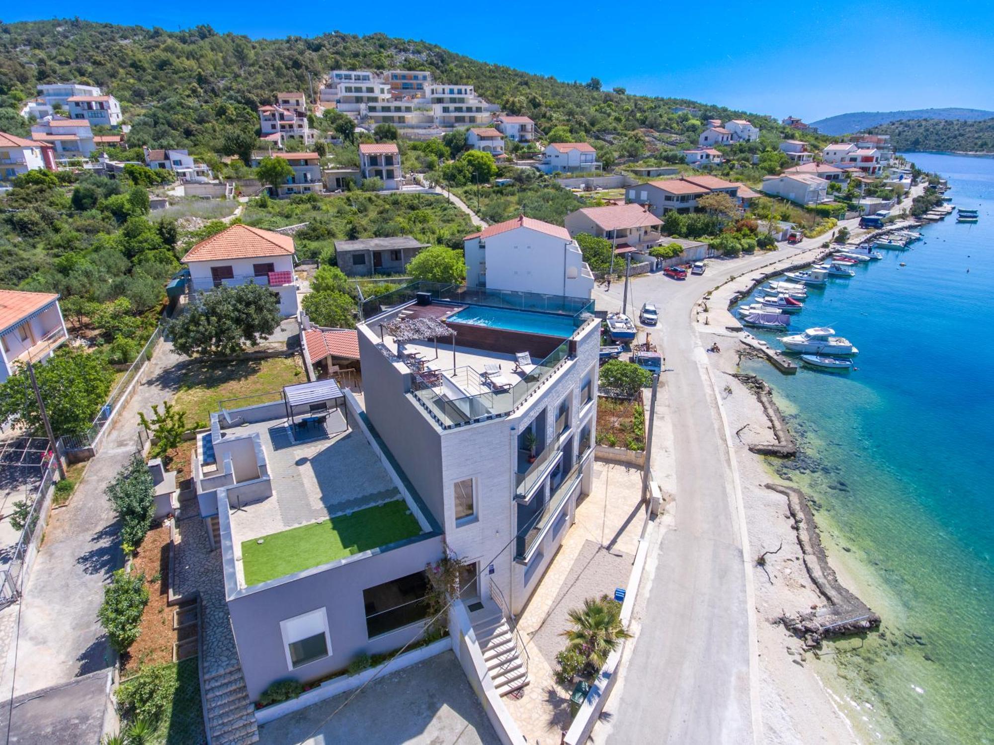 Beachfront Luxury Villa
